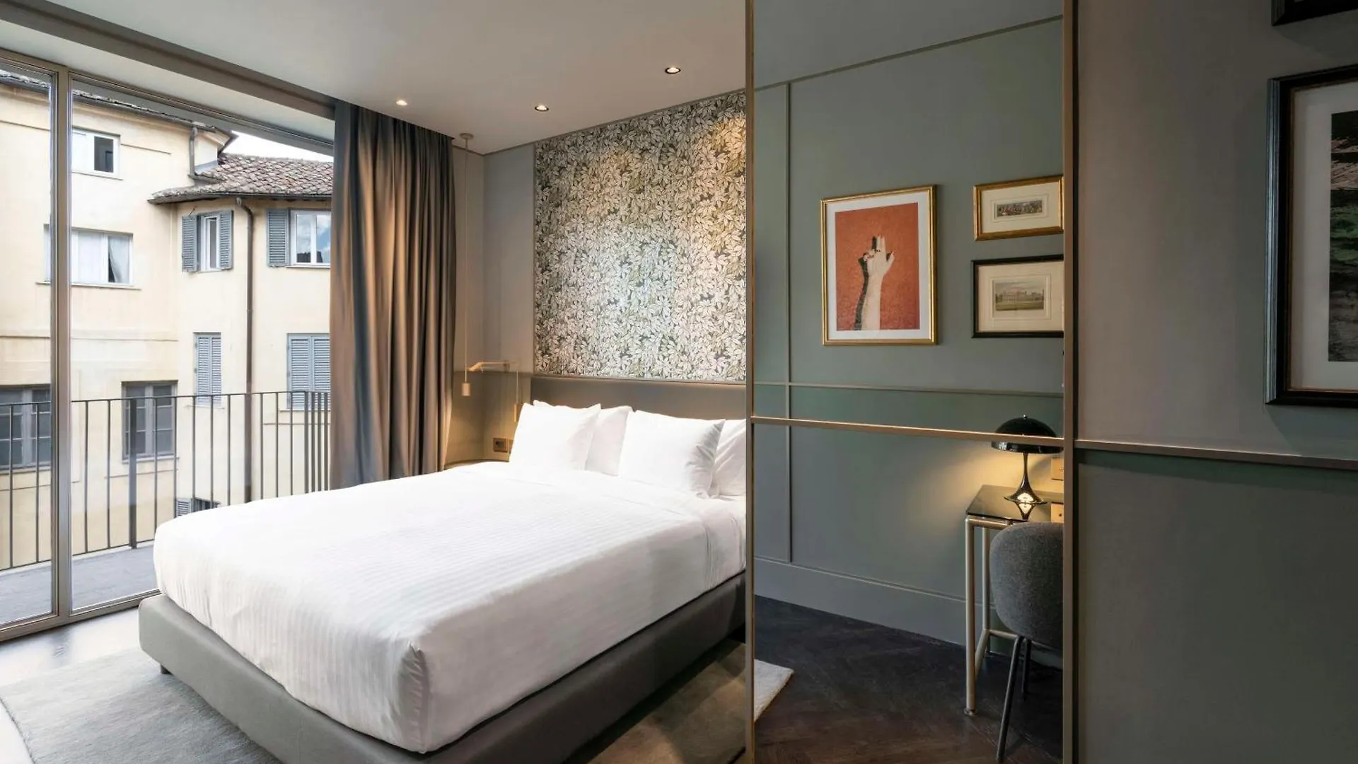 Отель Radisson Collection Hotel, Roma Antica