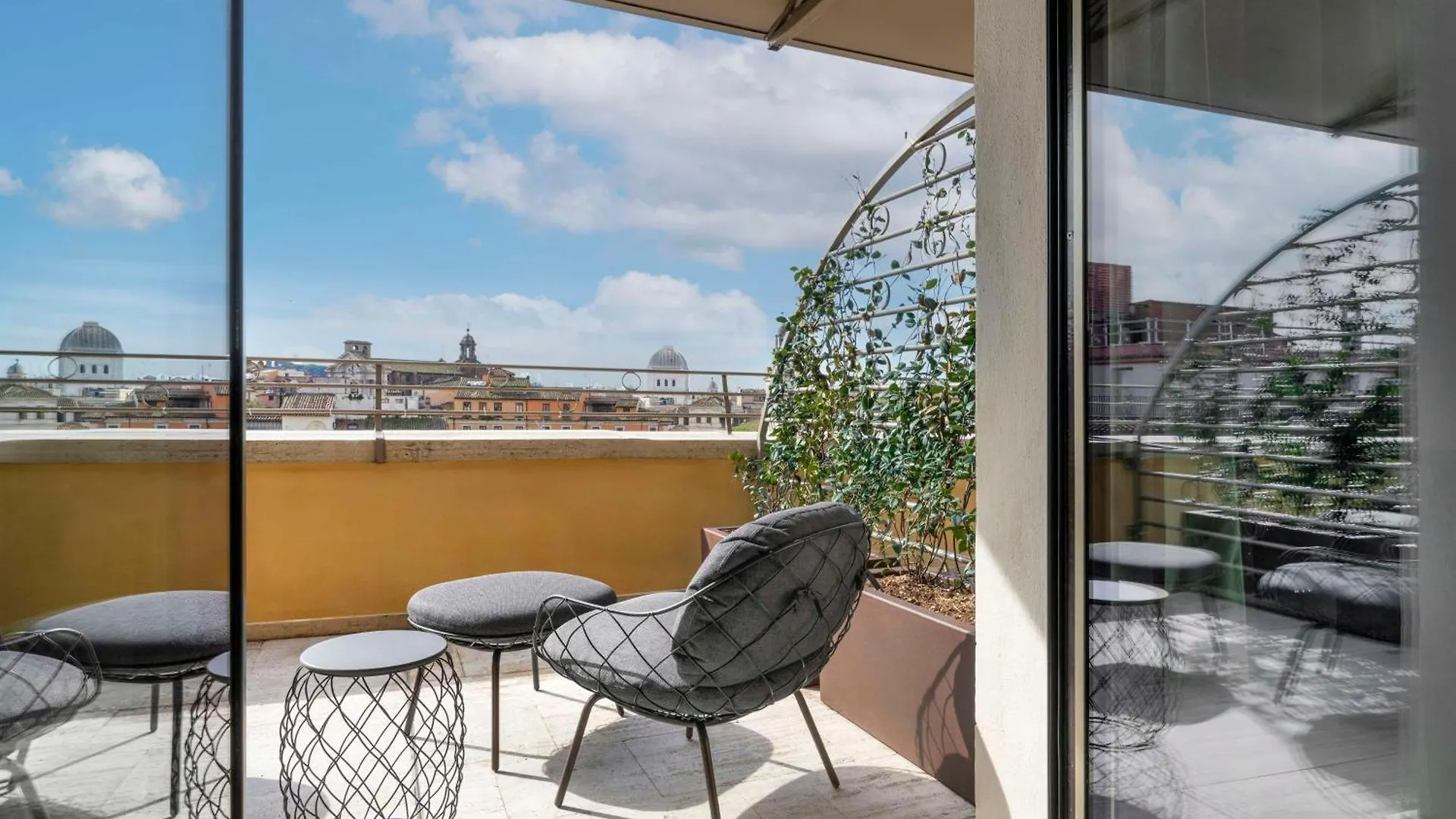 Radisson Collection Hotel, Roma Antica Rome